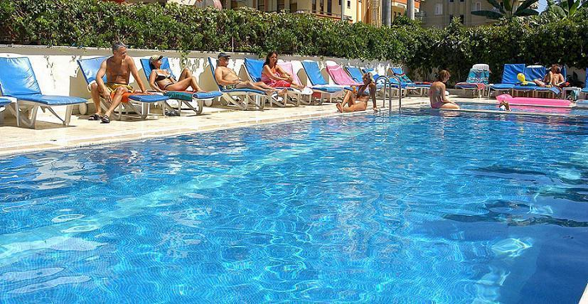 Hotell Kandelor 4*